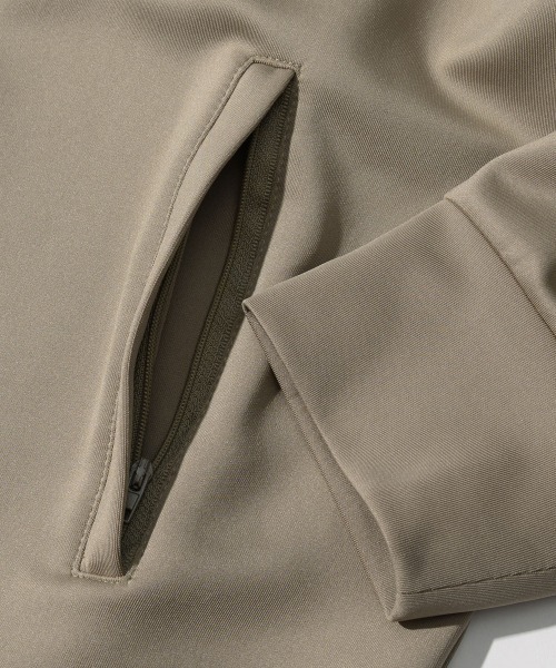 FCMM(エフシーエムエム)の「CLUB SIDELINE TRACK JACKET/クラブサイドライントラックジャケット(その他トップス・メンズ・ブラック/ナチュラル/ミント/ブルー/ホワイト/ラベンダー・MEDIUM/LARGE)」の17枚目の写真