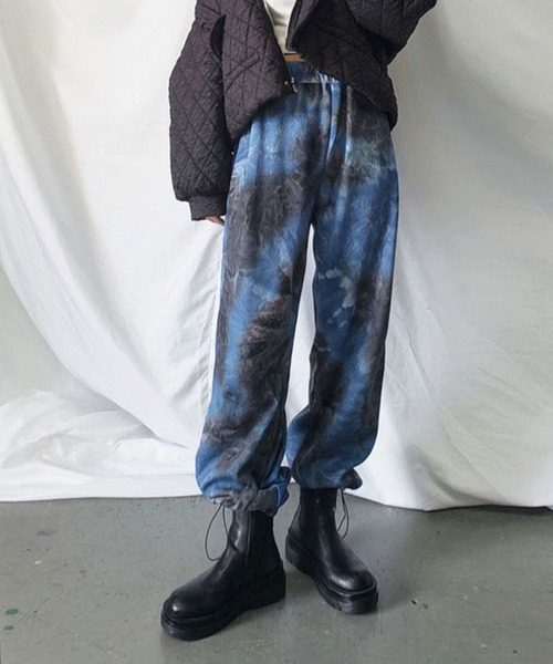 me+em select（ミームセレクト）の「2WAY タイダイジョガーパンツ（スウェットパンツ・レディース・ブラック/グレー/ブラウン/ブルー・MEDIUM/LARGE）」の13枚目の写真