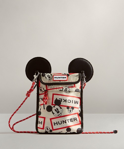 HUNTER（ハンター）の「【Hunter×Disney】Mickey Mouse Packable Phone Pouch（ボディバッグ/ウエストポーチ・レディース・ホワイト系その他/ブルー系その他/ピンク系その他・FREE）」の2枚目の写真