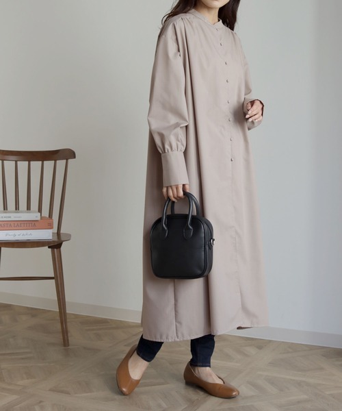 HER CLOSET(ハークローゼット)の「【shemoshelly】くるみ釦シャツワンピース(シャツワンピース・レディース・ホワイト/グレイッシュベージュ・M)」の16枚目の写真