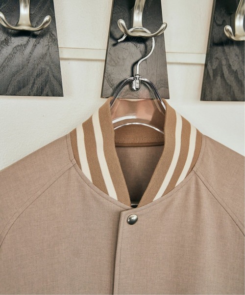 EDIFICE（エディフィス）の「TR アワード ブルゾン（スタジャン・メンズ・グレー/ベージュ・MEDIUM/LARGE）」の6枚目の写真