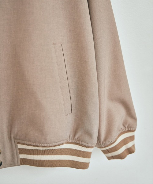 EDIFICE（エディフィス）の「TR アワード ブルゾン（スタジャン・メンズ・グレー/ベージュ・MEDIUM/LARGE）」の7枚目の写真