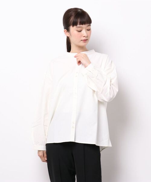 Samansa Mos2（サマンサ モスモス）の「バンドカラー並びボタンシャツ（シャツ/ブラウス・レディース・オフホワイト/サックスブルー/ブラック/ブルー・ﾌﾘ-）」の7枚目の写真