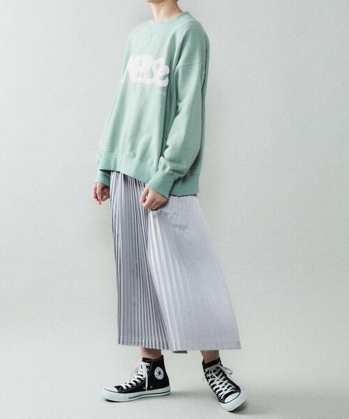 CONVERSE TOKYO（コンバーストウキョウ）の「レトロロゴプリントスウェット(WOMEN)（スウェット・レディース・アイボリー/ブラウン/オレンジ/ミント/ブルー・FREE）」の12枚目の写真