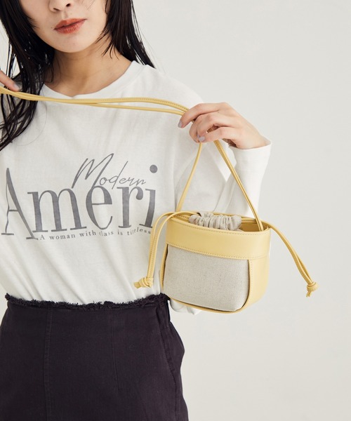 SALON adam et rope'（サロン アダム エ ロペ）の「キャンバスレザーコンビ巾着バッグ（ショルダーバッグ・レディース・ブラック/ホワイト/イエロー・FREE）」の9枚目の写真