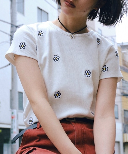 WHO'S WHO gallery（フーズフーギャラリー）の「アソートモチーフチョーカー（チョーカー・レディース・シルバー/シルバー系・FREE）」の10枚目の写真