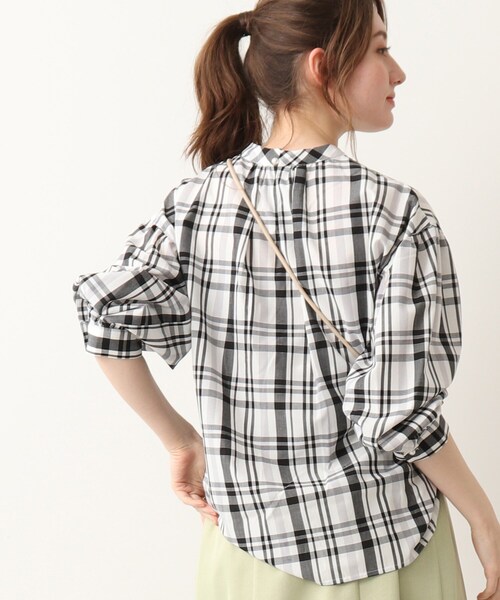 DRESKIP（ドレスキップ）の「◆イージーケアー先染め後ろタック七分袖ブラウス（シャツ/ブラウス・レディース・グリーン系その他4/ブラック系2/パープル系5/ブラック系1/ブルー系6/ネイビー系2・02/03/04）」の18枚目の写真