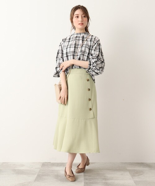 DRESKIP（ドレスキップ）の「◆イージーケアー先染め後ろタック七分袖ブラウス（シャツ/ブラウス・レディース・グリーン系その他4/ブラック系2/パープル系5/ブラック系1/ブルー系6/ネイビー系2・02/03/04）」の19枚目の写真