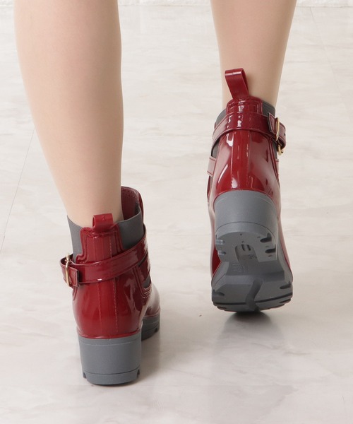 Lace Ladies（レースレディース）の「ベルト付きエナメル調ショート丈レインブーツ（レインシューズ・レディース・ブラック/ネイビー/レッド・23/24/25/22.5/24.5/23.5）」の11枚目の写真