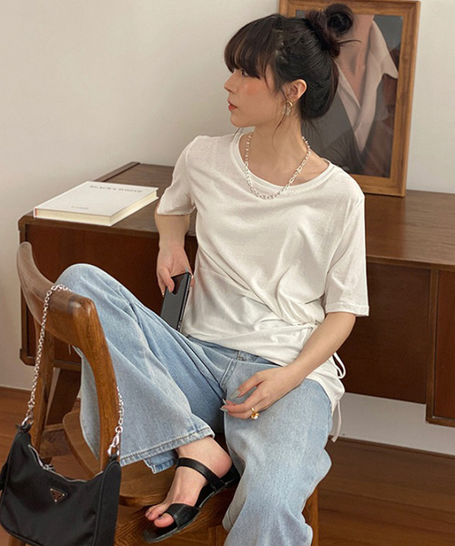 Bifrost（ビフレスト）の「サイドリボンTシャツ（Tシャツ/カットソー・レディース・ホワイト/ブラック・F）」の3枚目の写真