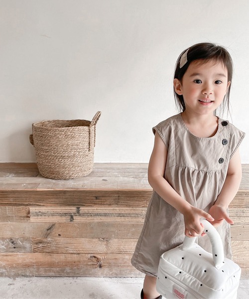 aimoha(アイモハ)の「aimoha-KIDS- 子供服 コットン無地ワンピース(ワンピース・キッズ・ライトベージュ/ダークベージュ・80/90/100/110/120/130)」の8枚目の写真