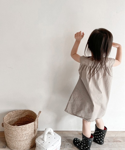aimoha(アイモハ)の「aimoha-KIDS- 子供服 コットン無地ワンピース(ワンピース・キッズ・ライトベージュ/ダークベージュ・80/90/100/110/120/130)」の10枚目の写真