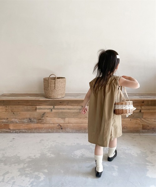 aimoha(アイモハ)の「aimoha-KIDS- 子供服 コットン無地ワンピース(ワンピース・キッズ・ライトベージュ/ダークベージュ・80/90/100/110/120/130)」の17枚目の写真
