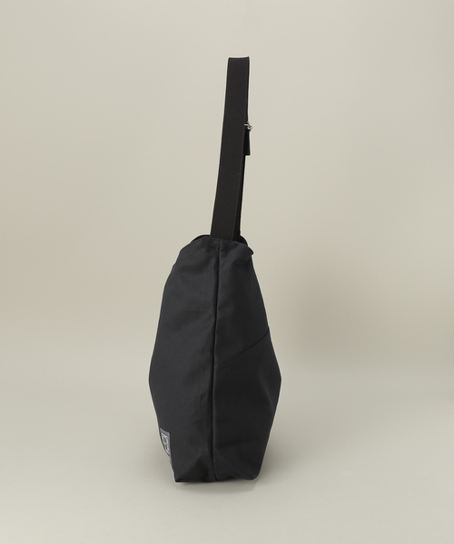 hobo(ホーボー)の「【hobo/ホーボー】別注AZUMA SHOULDER BAG CANVAS M(ショルダーバッグ・メンズ・ブラック/キャメル・FREE)」の15枚目の写真