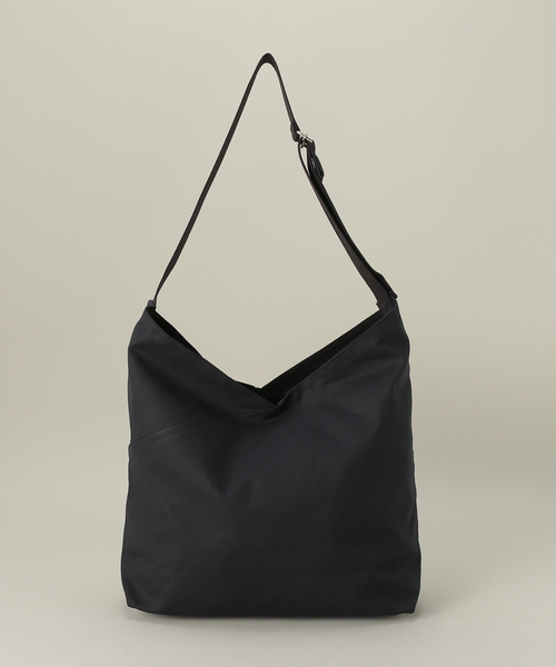 hobo(ホーボー)の「【hobo/ホーボー】別注AZUMA SHOULDER BAG CANVAS M(ショルダーバッグ・メンズ・ブラック/キャメル・FREE)」の14枚目の写真