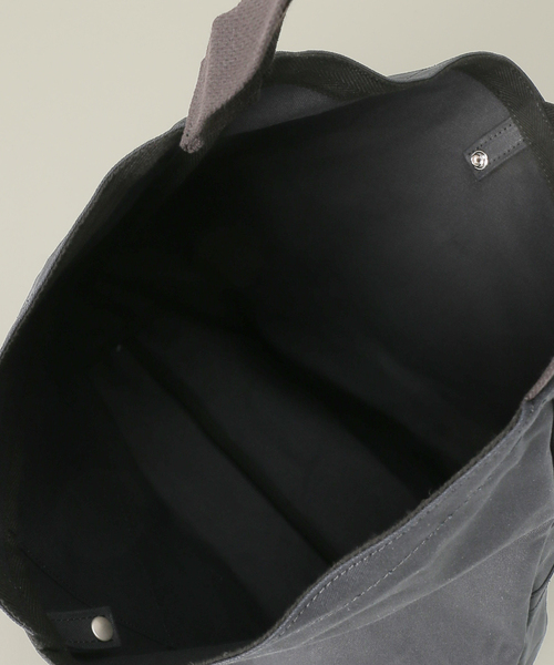 hobo(ホーボー)の「【hobo/ホーボー】別注AZUMA SHOULDER BAG CANVAS M(ショルダーバッグ・メンズ・ブラック/キャメル・FREE)」の12枚目の写真