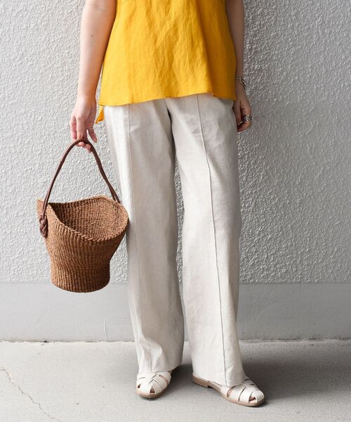 SHIPS（シップス）の「〈手洗い可能〉ウエストゴム麻混ピンタックパンツ◆（その他パンツ・レディース・ブラウン/ナチュラル/ピンク系・40/38/36/34）」の2枚目の写真