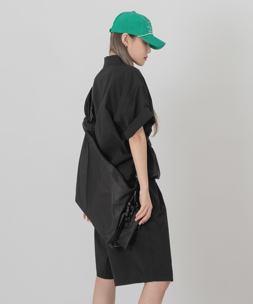 FOLLOWIN（フォロウィン）の「【UNISEX】バミューダピンタックショートパンツ（カーゴパンツ・メンズ・ブラック/グレー/カーキ・FREE）」の12枚目の写真