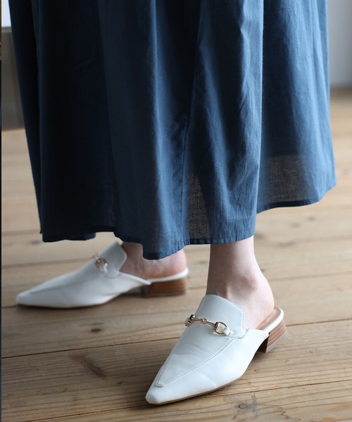 Fizz(フィズ)の「コットンキャンブリック フレンチスリーブタックワンピース(ワンピース・レディース・ブラック/ダークブルー/グレイッシュベージュ・M)」の17枚目の写真