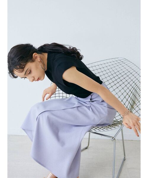 LAGUNAMOON(ラグナムーン)の「カバースリーブハイネックニットプルオーバー(ニット/セーター・レディース・アイボリー/ブラック/ブルー・FREE)」の6枚目の写真