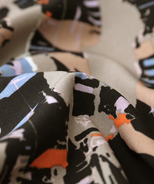 n'OrLABEL（ノアールレーベル）の「『配色グラフィカルプリント開襟シャツ』（シャツ/ブラウス・メンズ・ブラック・2/3）」の13枚目の写真