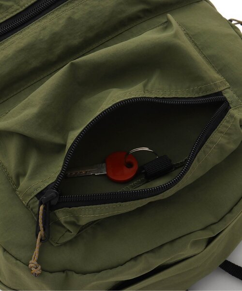 F.O.KIDS(エフオーキッズ)の「DAILY BACK PACK(バックパック/リュック・キッズ・ブラック/ベージュ/カーキ/レインボー・SMALL/MEDIUM/XS/S)」の19枚目の写真