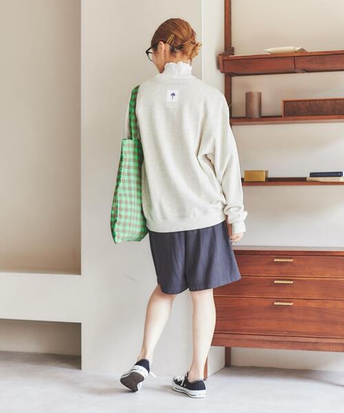 DISCUS（ディスカス）の「DISCUS×UNIVERSITY裏毛スウェットプルオーバーナチュラル（スウェット・レディース・ナチュラル・M/L）」の2枚目の写真