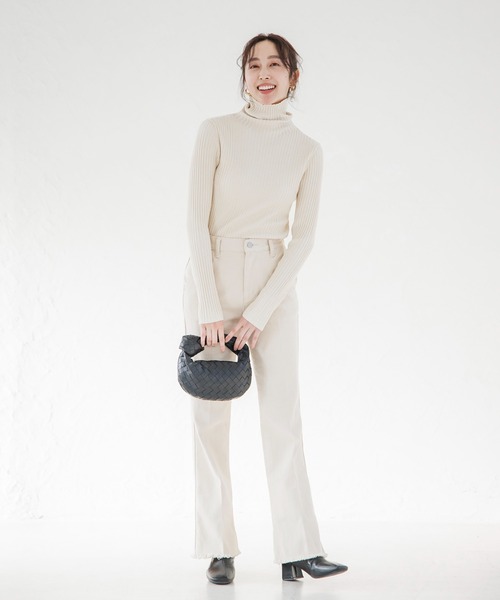 Emma Taylor(エマテイラー)の「ダブルカラーリブタートルニット(ニット/セーター・レディース・ブラック/ベージュ/グリーン系その他・FREE)」の17枚目の写真