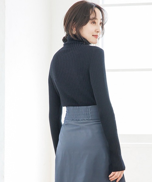 Emma Taylor(エマテイラー)の「ダブルカラーリブタートルニット(ニット/セーター・レディース・ブラック/ベージュ/グリーン系その他・FREE)」の18枚目の写真