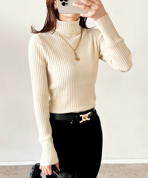 Emma Taylor(エマテイラー)の「ダブルカラーリブタートルニット(ニット/セーター・レディース・ブラック/ベージュ/グリーン系その他・FREE)」の5枚目の写真