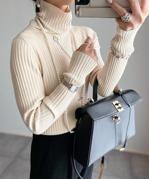 Emma Taylor(エマテイラー)の「ダブルカラーリブタートルニット(ニット/セーター・レディース・ブラック/ベージュ/グリーン系その他・FREE)」の8枚目の写真