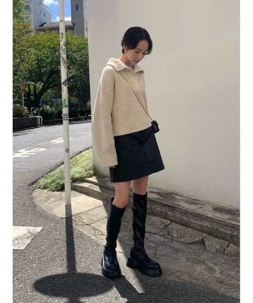 MOUSSY（マウジー）の「BUTTON UP HI NECK セーター（ニット/セーター・レディース・ライトイエロー/チャコールグレー/アイボリー/ネイビー・FREE）」の18枚目の写真