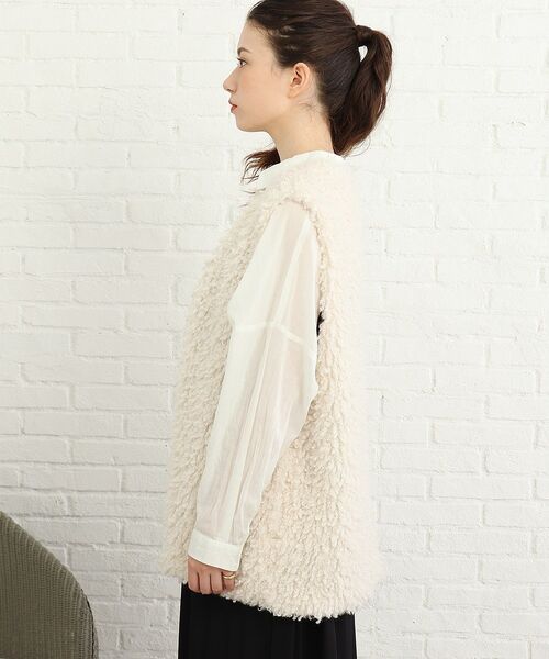 Cutie Blonde（キューティーブロンド）の「◆【プレゼントに迷ったらコレ！】プードルファーベスト（ベスト・レディース・ブラウン系その他/ブラック/アイボリー・00）」の6枚目の写真