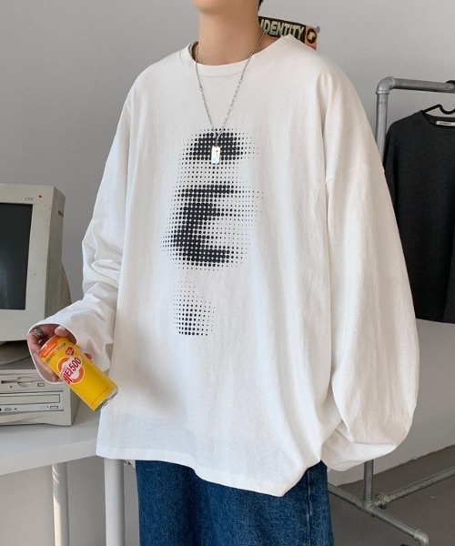 MGV(エムジーヴィー)の「デザインフロントロングスリーブTシャツ(Tシャツ/カットソー・メンズ・ホワイト/ブラック/ブルー/ダークグレー・MEDIUM/LARGE/X-LARGE)」の1枚目の写真