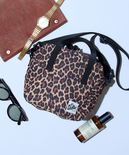 Drifter(ドリフター)の「【Drifter】SQUARE MINI BAG 2WAYショルダーorハンドバッグ ドリフター(ショルダーバッグ・レディース・その他4/その他2/ブラック/グリーン/その他1/ブルー/その他5/その他6・FREE)」の4枚目の写真