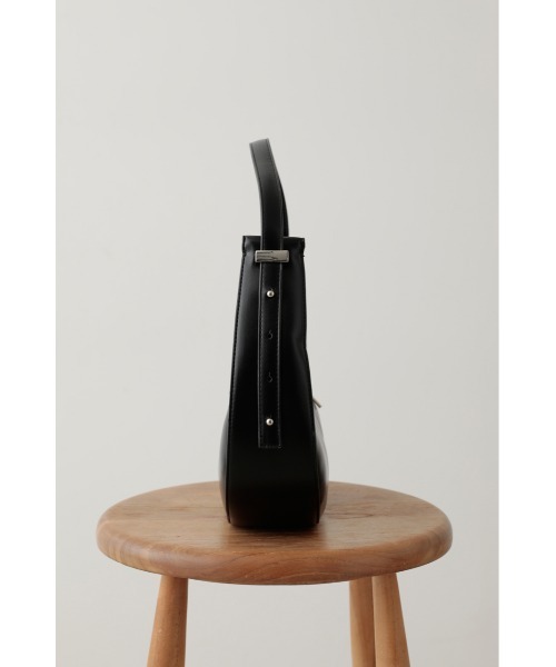 crie conforto（クリーコンフォルト）の「三日月形ワンショルダー（ショルダーバッグ・レディース・アイボリー/ブラック/ライトベージュ・FREE）」の12枚目の写真