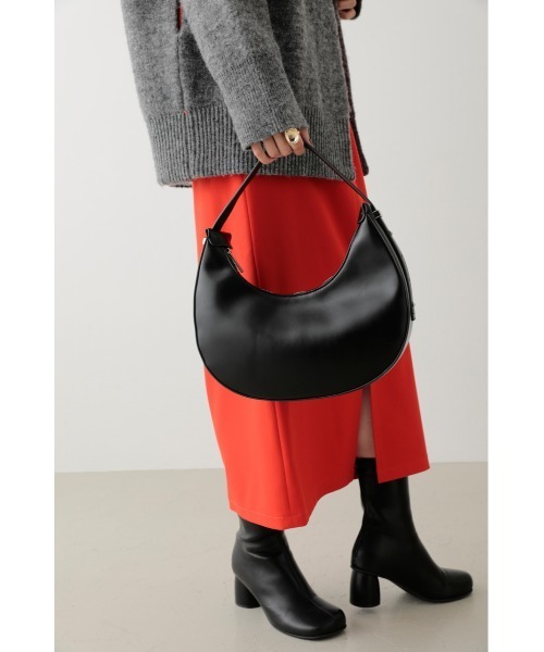 crie conforto（クリーコンフォルト）の「三日月形ワンショルダー（ショルダーバッグ・レディース・アイボリー/ブラック/ライトベージュ・FREE）」の17枚目の写真