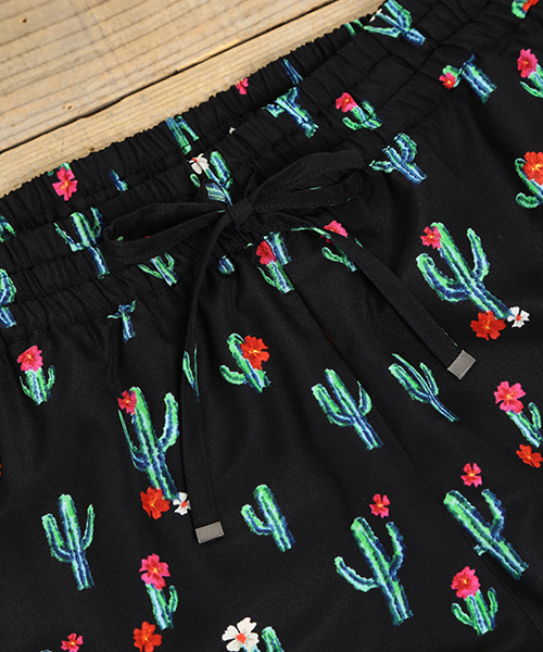 B:MING by BEAMS（ビーミングバイビームス）の「ビーミング by ビームス / サボテンリラックスパンツ（その他パンツ・レディース・ブラック・SMALL/MEDIUM）」の2枚目の写真