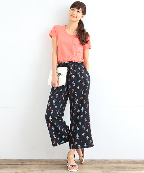 B:MING by BEAMS（ビーミングバイビームス）の「ビーミング by ビームス / サボテンリラックスパンツ（その他パンツ・レディース・ブラック・SMALL/MEDIUM）」の3枚目の写真