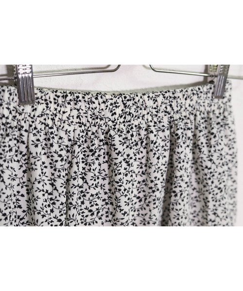 c.u.l(シーユーエル)の「小花柄フレアスカート culw308(スカート・レディース・ホワイト/ブラック・FREE)」の20枚目の写真