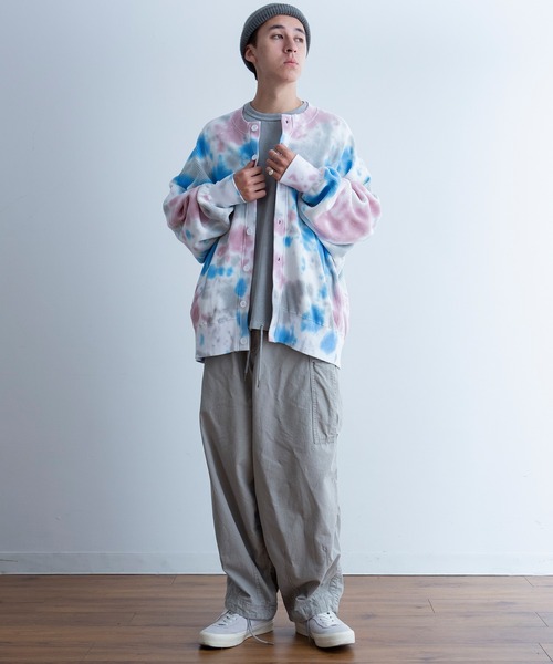 Universal Style Wear(ユニバーサルスタイルウェア)の「Universal Style Wear ビッグ ドルマン クルー カーディガン(カーディガン/ボレロ・メンズ・スミクロ/グリーン系その他/ブルー系その他/オフホワイト・MEDIUM/LARGE/X-LARGE)」の11枚目の写真