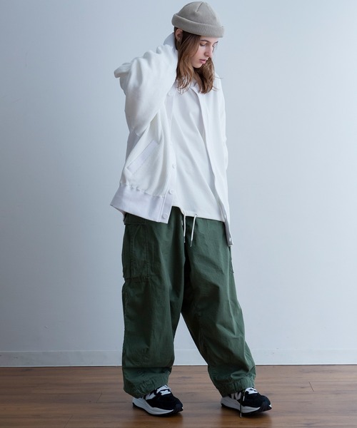 Universal Style Wear(ユニバーサルスタイルウェア)の「Universal Style Wear ビッグ ドルマン クルー カーディガン(カーディガン/ボレロ・メンズ・スミクロ/グリーン系その他/ブルー系その他/オフホワイト・MEDIUM/LARGE/X-LARGE)」の16枚目の写真