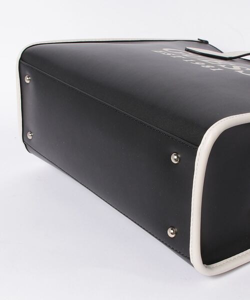 Guess（ゲス）の「SILVANA 2 Compartment Tote（トートバッグ・レディース・ブラック・ONE SIZE）」の5枚目の写真