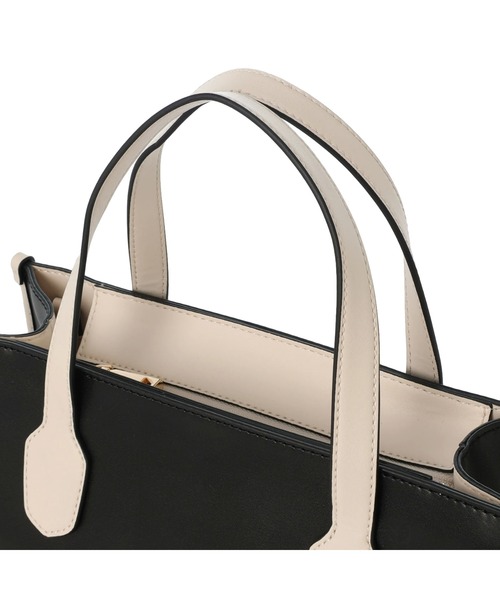 Guess（ゲス）の「SILVANA 2 Compartment Tote（トートバッグ・レディース・ブラック・ONE SIZE）」の8枚目の写真