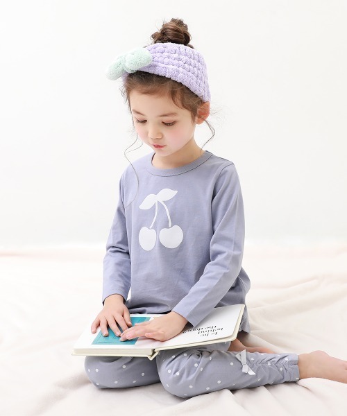 devirock（デビロック）の「綿100％ ガールズ くしゅっと裾リボン 長袖パジャマ（ルームウェア/パジャマ・キッズ・オフホワイト/ネイビー/ラベンダー/ベージュ系その他/ブルー系その他/バイオレット/パープル系その他/ピンク系その他/グレイッシュブルー/その他14/その他15/その他16/その他17/ベージュ系その他2/ブルー系/レッド系・100cm/110cm/120cm/130cm/140cm/150cm/160cm）」の17枚目の写真