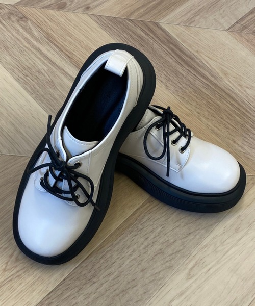 WEGO(ウィゴー)の「WEGO/レースアップシューズ(ドレスシューズ・レディース・ブラック系その他/オフホワイト/ブラック・MEDIUM/LARGE)」の5枚目の写真