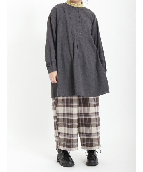 Samansa Mos2（サマンサ モスモス）の「リブ配色メロークルーネックカットソー（Tシャツ/カットソー・レディース・オフホワイト/ブラック/グリーン/ラベンダー・ﾌﾘ-）」の9枚目の写真