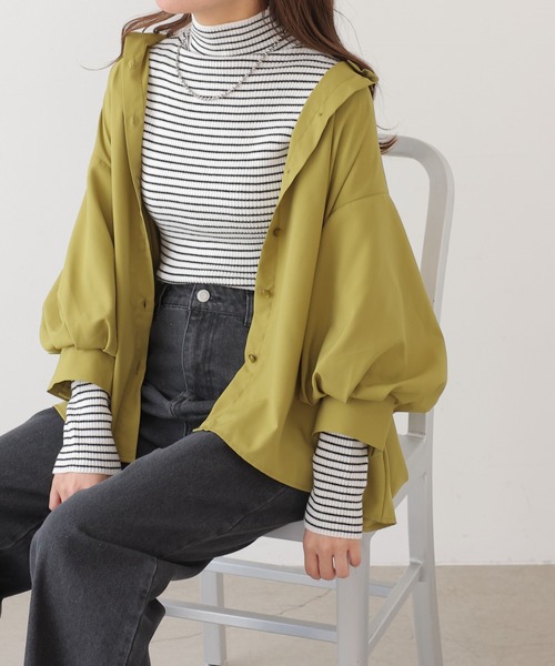 RAY CASSIN(レイカズン)の「7分袖スパンブロード袖ボリュームシャツ(シャツ/ブラウス・レディース・ブルー/オフホワイト/ピンク/スミクロ/ミント/イエロー/ラベンダー/キナリ/サックスブルー系/ライトグリーン・FREE)」の4枚目の写真