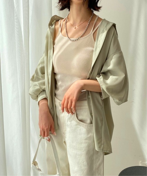 RAY CASSIN(レイカズン)の「7分袖スパンブロード袖ボリュームシャツ(シャツ/ブラウス・レディース・ブルー/オフホワイト/ピンク/スミクロ/ミント/イエロー/ラベンダー/キナリ/サックスブルー系/ライトグリーン・FREE)」の5枚目の写真