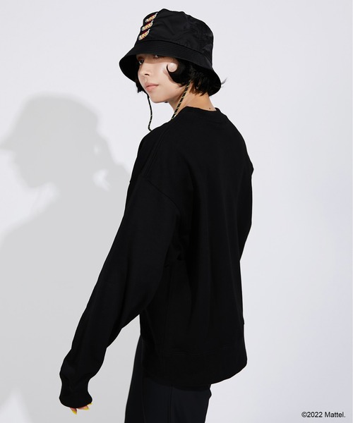 ear PAPILLONNER(イアパピヨネ)の「【UNO×ear PAPILLONNER】 ワンポイントスウェット(スウェット・レディース・ブラック・FREE)」の5枚目の写真